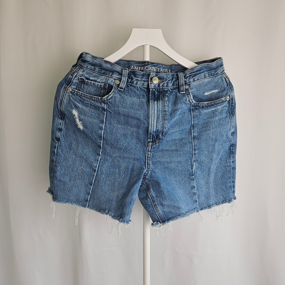 American Eagle Cut Off Shorts Denim Distressed Center Seam High Rise 8 Regular